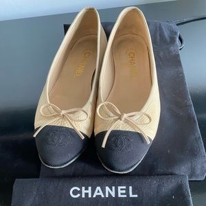 Authentic Chanel lizard beige & black ballet flat.  37.5